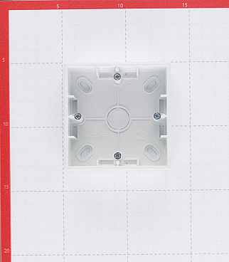 Коробка монтажная Simon 15 накладная белая (1590751-030)