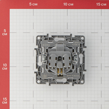 Розетка Legrand Etika встраиваемая алюминий (672421)