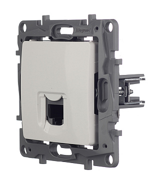 Розетка компьютерная Legrand Etika встраиваемая белая RJ45 (672241)
