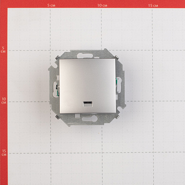 Выключатель Simon 15 одноклавишный встраиваемый алюминий с подсветкой (1591104-033)