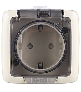 Розетка Hegel Alfa накладная слоновая кость со шторками с крышкой (РА16-212-01)