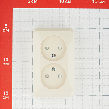 Розетка Systeme Electric Этюд накладная кремовая со шторками (PA16-006K)