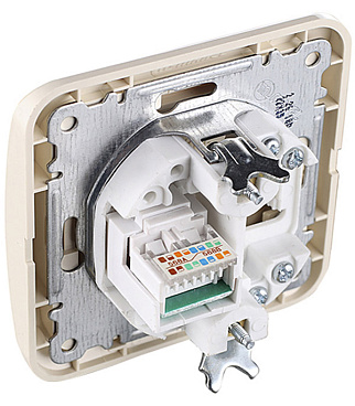 Розетка компьютерная Makel Mimoza встраиваемая бежевая RJ45 (25035)