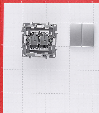 Переключатель Legrand Etika двухклавишный встраиваемый алюминий (672412)