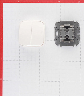 Выключатель Legrand Quteo двухклавишный накладной белый (782202)