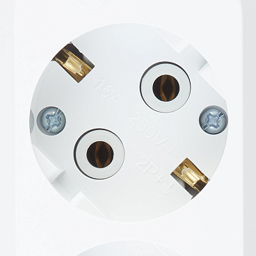 Удлинитель Makel 2 розетки 2 м ПВС 3х1 кв.мм 16 А 2,2 кВт белый (MGP112)