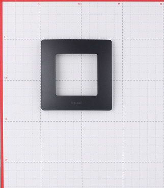 Рамка Legrand Etika одноместная антрацит (672581)