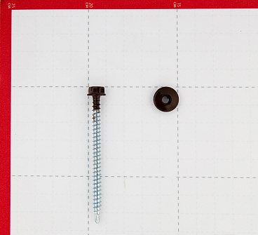 Саморезы кровельные с буром 70х4,8 мм металл-дерево коричневые RAL 8017 Daxmer (100 шт.)