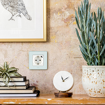 Рамка Legrand Inspiria одноместная мятная (673935)