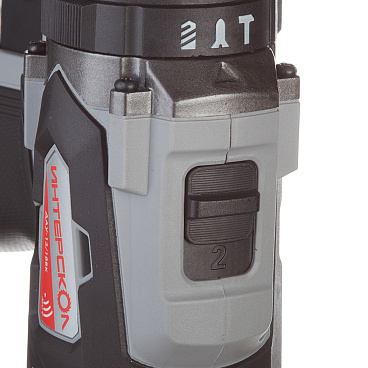 Дрель-шуруповерт ударная аккумуляторная Интерскол ДАУ-13/18ВК 18 В 1,5 Ач Li-Ion 2 АКБ иЗУ (573.1.2.70)