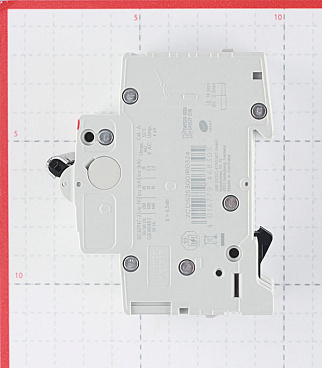 Автоматический выключатель модульный ABB S203 3P 32А тип C 6 кА 400 В (2CDS253001R0324)