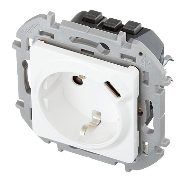 Розетка Legrand Inspiria встраиваемая белая с заземлением USB-A/ Type-C (673770)