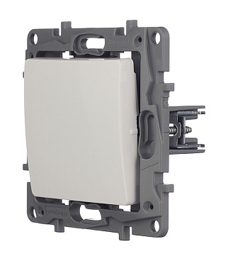 Выключатель Legrand Etika одноклавишный встраиваемый белый (672201)