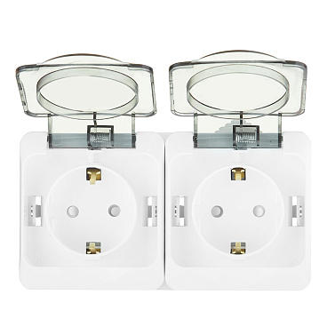 Розетка Systeme Electric Этюд накладная белая со шторками с крышкой (PA16-244B)