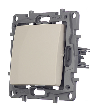 Переключатель Legrand Etika одноклавишный встраиваемый слоновая кость (672305)