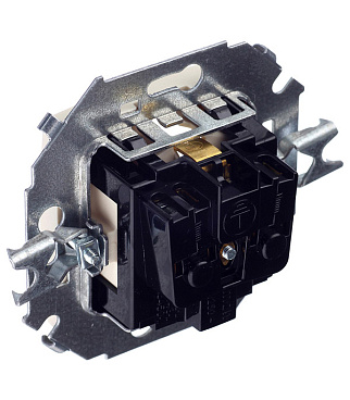 Розетка Simon 15 встраиваемая слоновая кость (1591432-031)