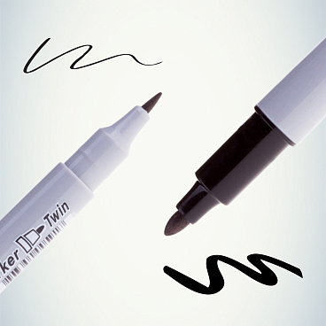 Маркер перманентный двусторонний Crown Multi Marker Twin черный грифель 2 мм