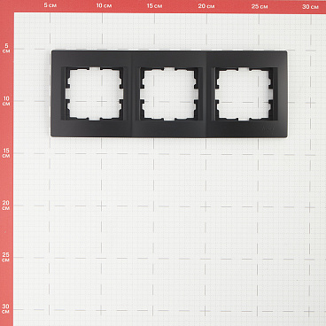 Рамка Lezard Karina трехместная черный бархат (707-4200-148)