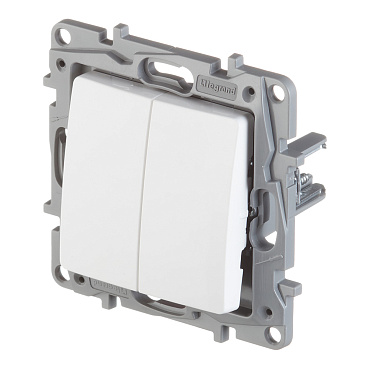 Переключатель Legrand Etika двухклавишный встраиваемый белый (672212)