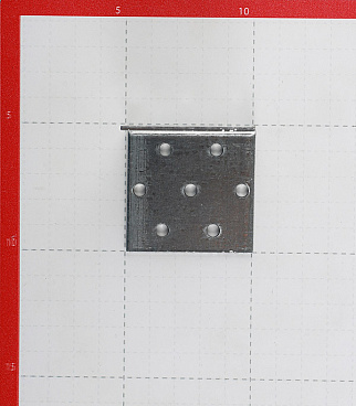 Уголок соединительный оцинкованный 50х50х50х2 мм