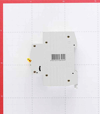 Автоматический выключатель модульный IEK Karat ВА 47-29 3P 20А тип C 4,5 кА 400 В (MVA20-3-020-C)