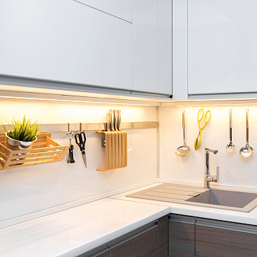 Лента светодиодная SMD 2835 RAY PRO 3000К 24 В 18 Вт/м 5 м IP20 Apeyron (000301)