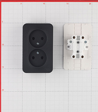 Розетка Systeme Electric Blanca накладная антрацит (BLNRA000216)