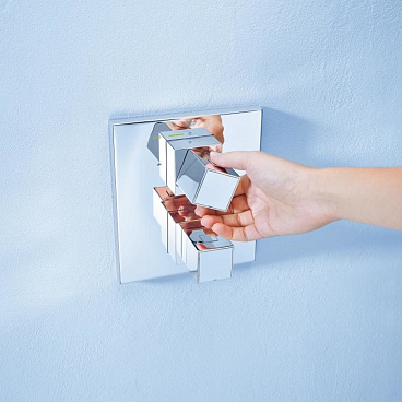 Смеситель для душа термостатический Grohe Grohtherm Cube 24153000 скрытый монтаж внешняя часть 1 положение