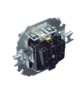 Розетка Simon 15 встраиваемая алюминий (1591432-033)