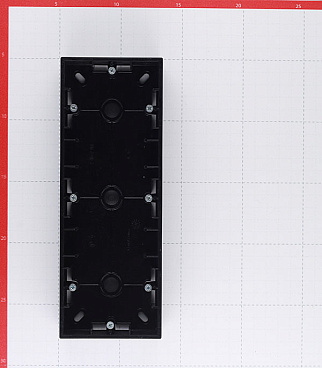 Коробка монтажная Simon 15 трехместная накладная графит (1590753-038)