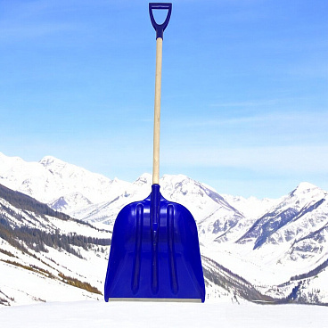 Лопата снеговая Инструм-Агро Эльбрус полипропилен с деревянным черенком 1490х400 мм (100176-3)