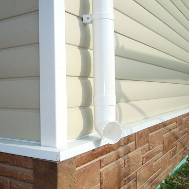 Труба водосточная пластиковая d80 мм 3 м Docke Standard пломбир RAL 9003