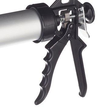 Пистолет для герметика закрытый 600 мл Hesler