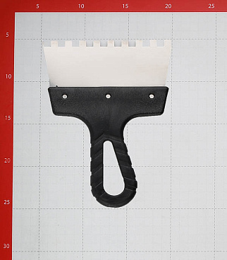 Шпатель зубчатый 150х8 мм с пластиковой ручкой (131148)