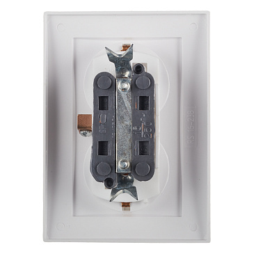 Розетка Svet встраиваемая белая (0216-00281)