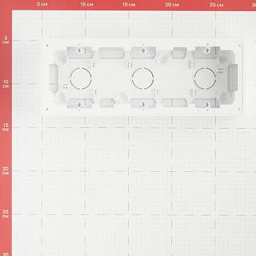 Коробка монтажная Simon 24 Harmonie трехместная накладная белая (2400753-030)