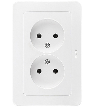 Розетка Hegel Master встраиваемая белая (РС16-341)