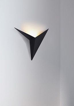 Настенный светильник (бра) Maytoni C808WL-L3B