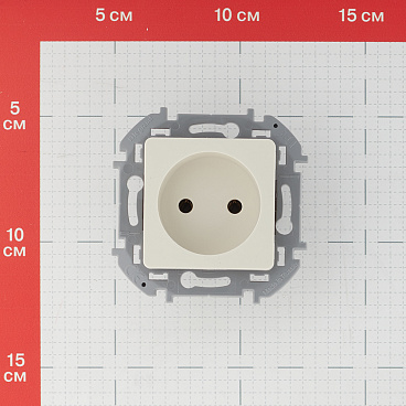Розетка Legrand Inspiria встраиваемая слоновая кость (673711)