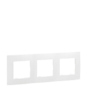 Рамка Legrand Etika трехместная белая (672503)