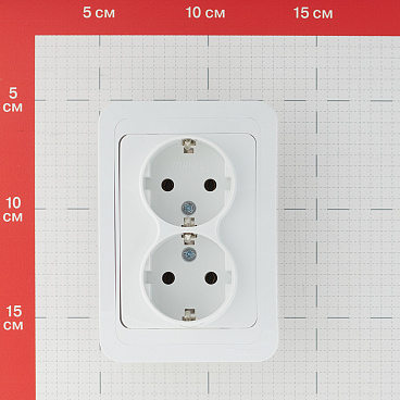 Розетка Makel Mimoza встраиваемая белая (12082)