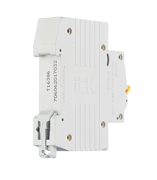 Автоматический выключатель модульный IEK Karat ВА 47-29 1P 32А тип C 4,5 кА 230/400 В (MVA20-1-032-C)