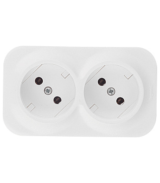 Розетка Legrand Quteo накладная белая (782231)