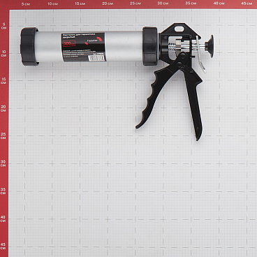 Пистолет для герметика закрытый 300 мл Hesler
