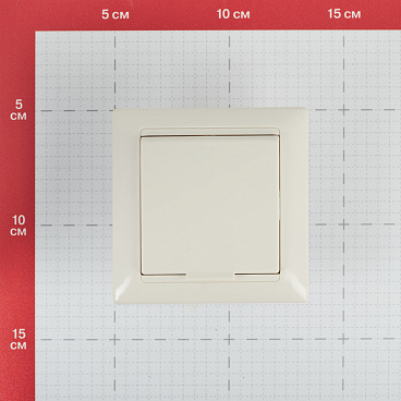 Розетка Svet встраиваемая бежевая со шторками с крышкой (SV1001-0015)