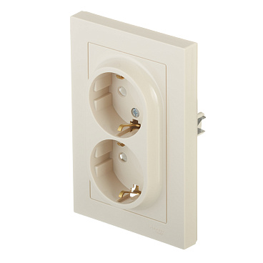 Розетка Systeme Electric AtlasDesign встраиваемая бежевая со шторками (ATN000226)