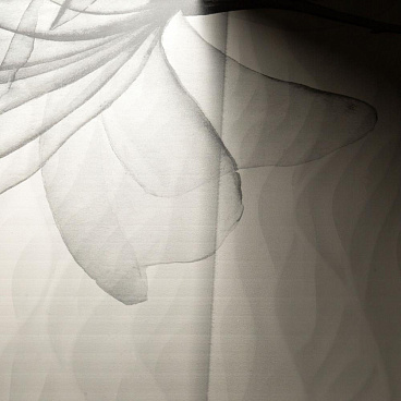 Панель ПВХ 375х2700х8 мм Venta бесшовная цифровая печать грея цветок 2,025 кв.м (2 шт.)