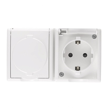 Розетка Simon 15 Aqua накладная белая со шторками с крышкой (1594443-030)