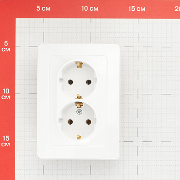 Розетка Systeme Electric Blanca встраиваемая белая (BLNRS001021)