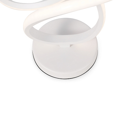 Настольный светильник Freya FR6104TL-L22W